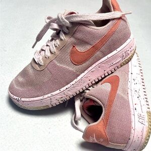 Nike Air Force 1 Crater Flyknit Pink Glaze/Pink Salt Women
Size 7.5